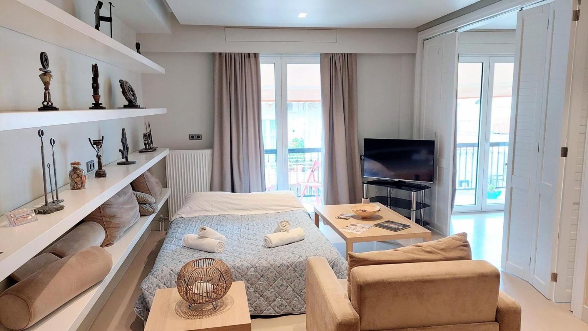 Luxurious Minimal Apartment In Acropolis Aten Exteriör bild