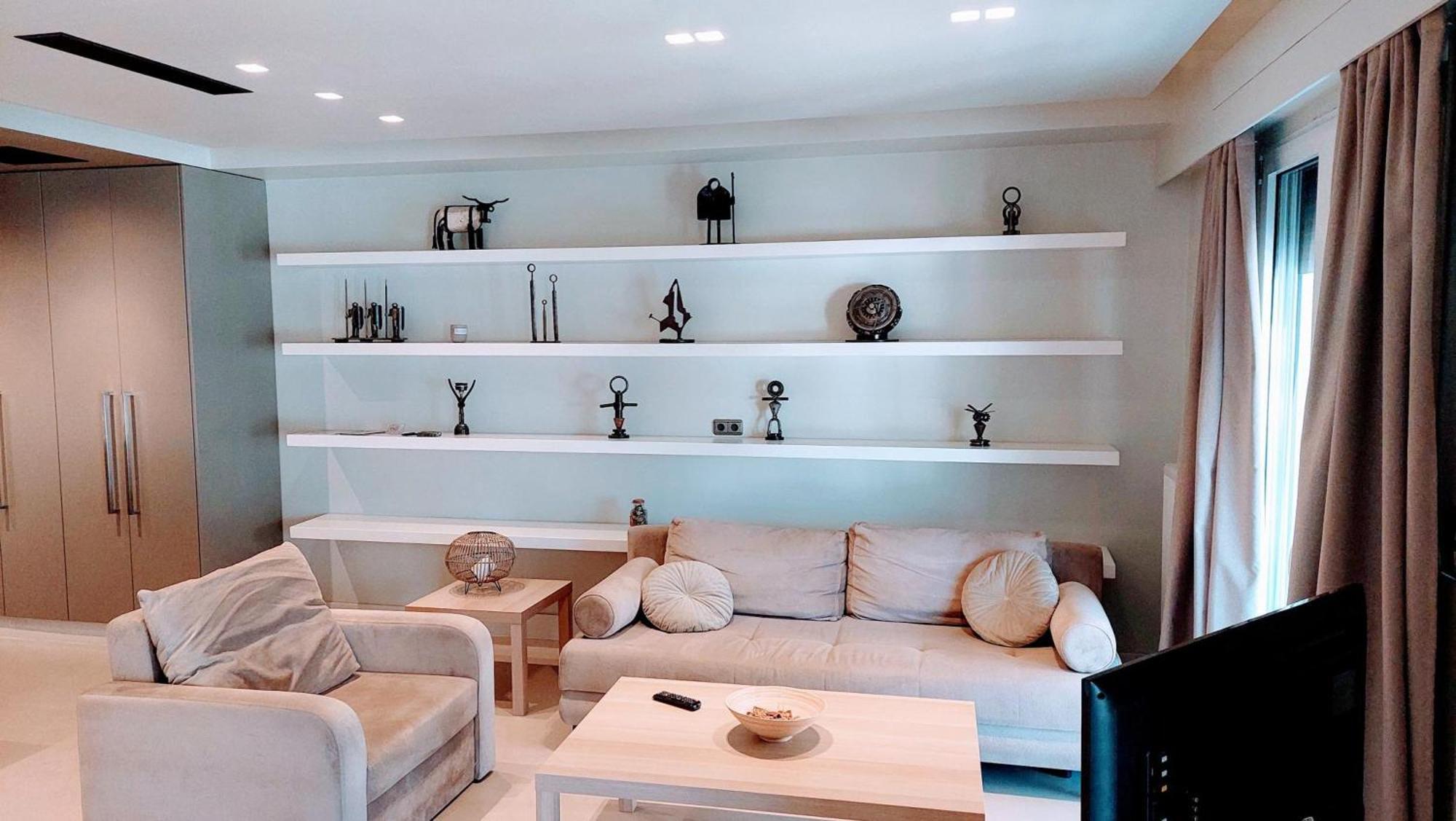 Luxurious Minimal Apartment In Acropolis Aten Exteriör bild